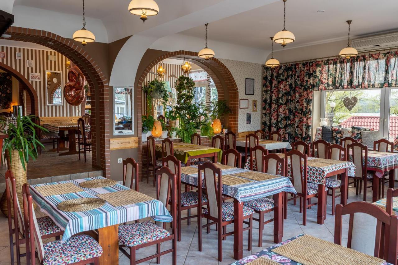 Gosciniec Skolimowka Restauracja I Pokoje Ze Sniadaniem Na Kaszubach Chmielno Εξωτερικό φωτογραφία